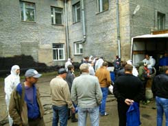 13 мая 2014 практическая часть семинара ООО СТ во дворе Новосибирского монтажного техникума